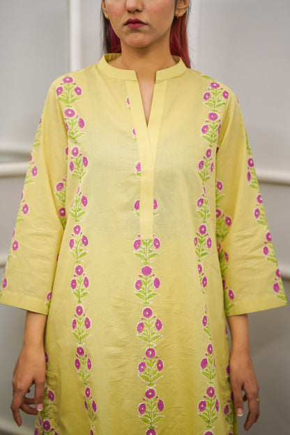 Bahar e Zard – Lemon Yellow Block Print Lawn 2-Piece Suit