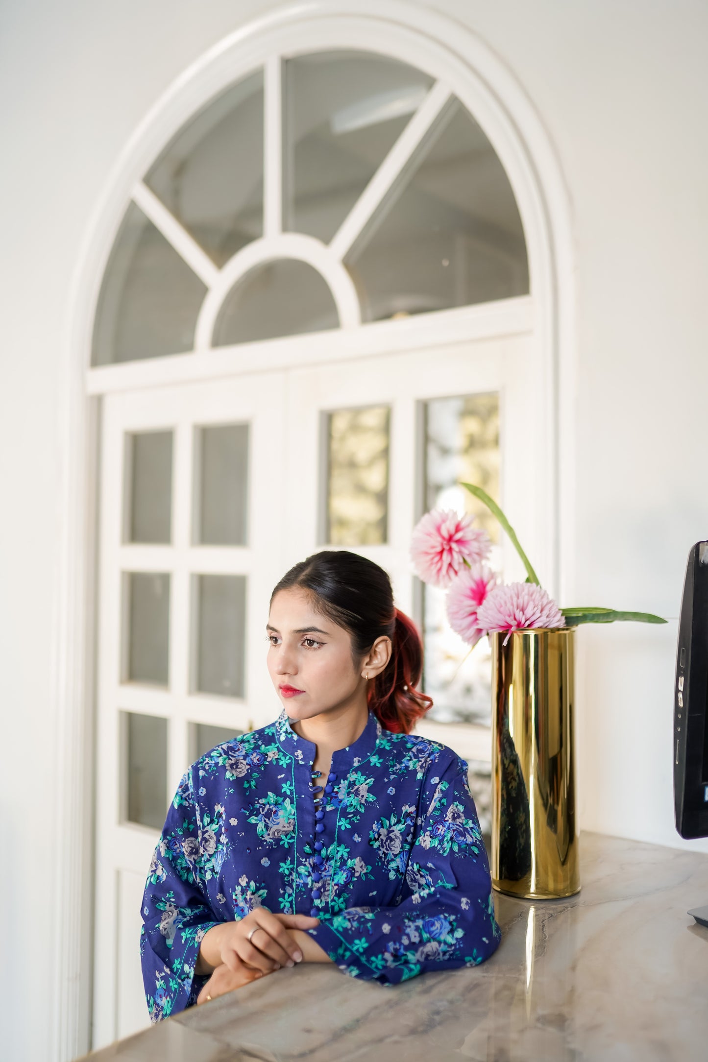 Neel Gul – Navy Blue Floral Printed & Hand Embroidered Lawn 2-Piece Suit