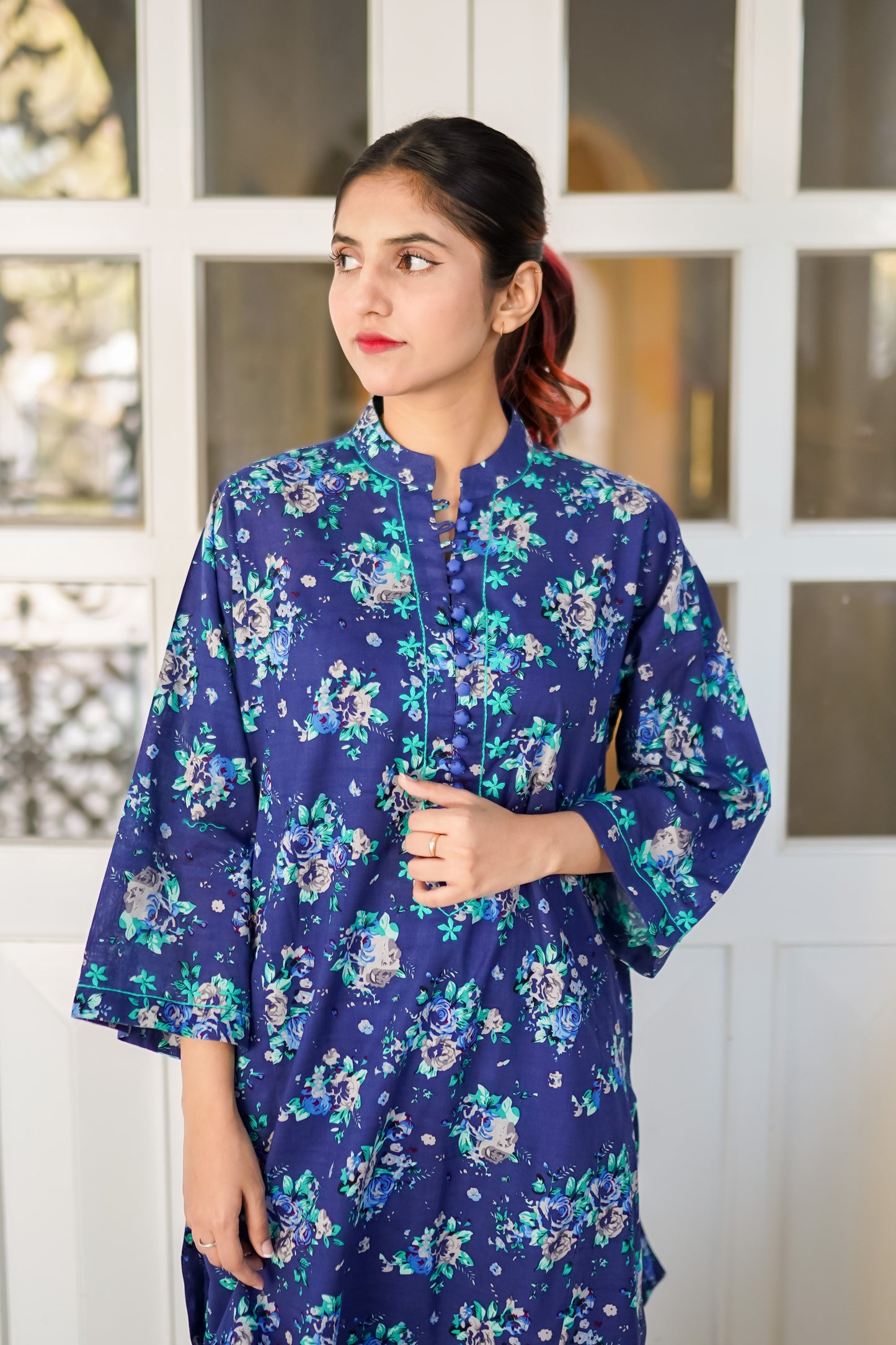 Neel Gul – Navy Blue Floral Printed & Hand Embroidered Lawn 2-Piece Suit