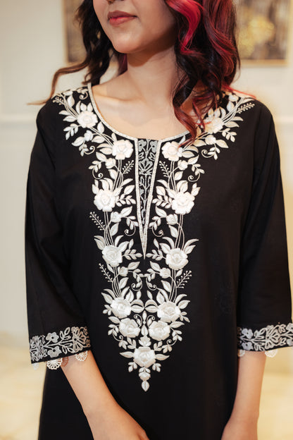 Shab e Gul – Black White Embroidered 2-Piece Eid Suit